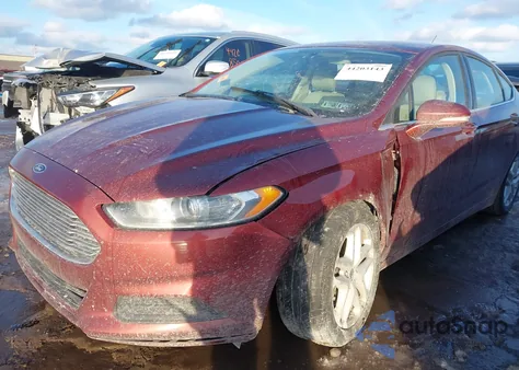 2014 Ford Fusion Se z USA, uszkodzony, nr VIN 3FA6P0H78ER331543